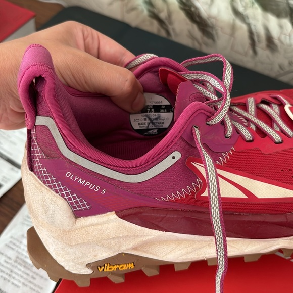 Olympus 5 Altra Running Shoe - Picture 4 of 6